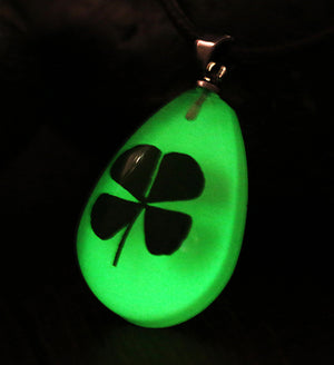 Glowing Four Leaf Clover Necklace